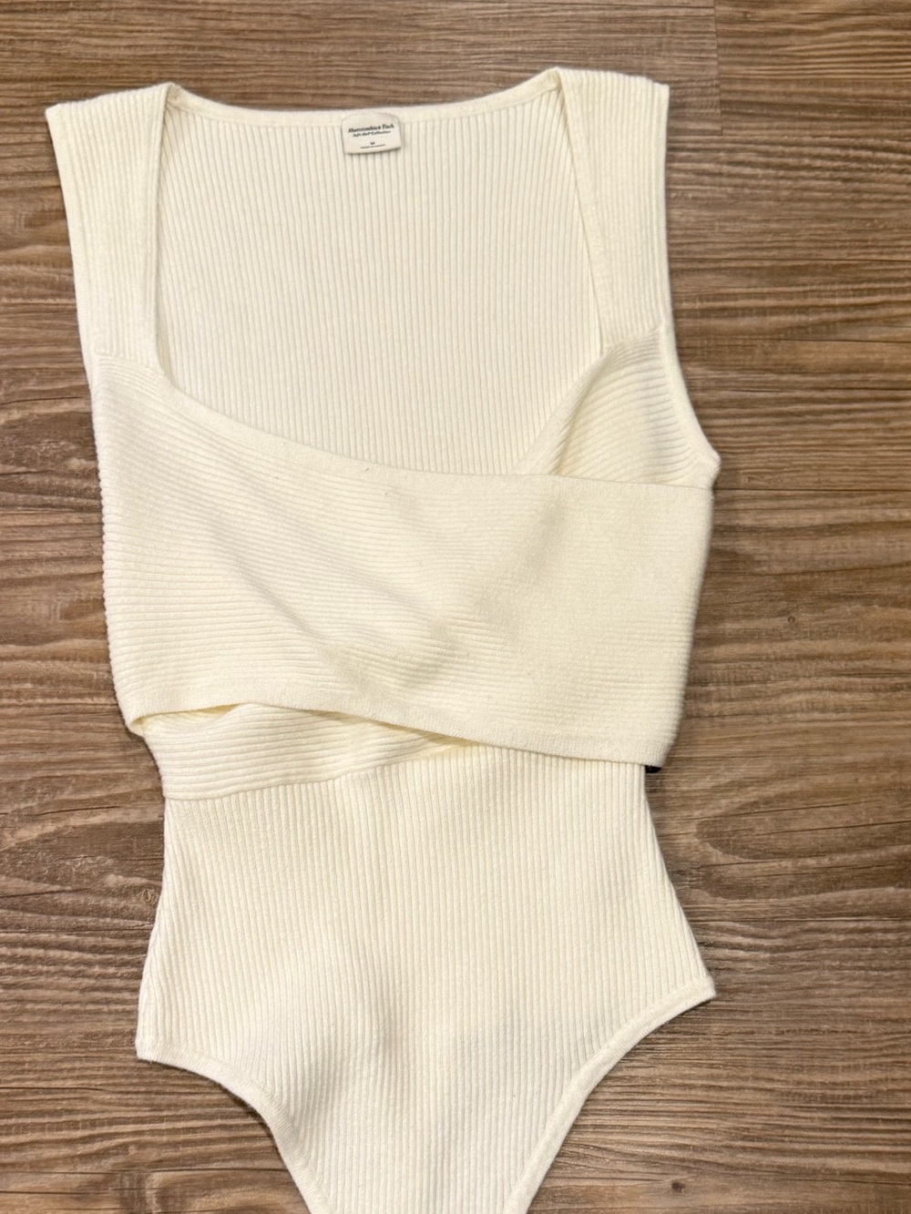 EUC Abercrombie Ribbed faux wrap Bodysuit Ivory size M ~$60 worn one!